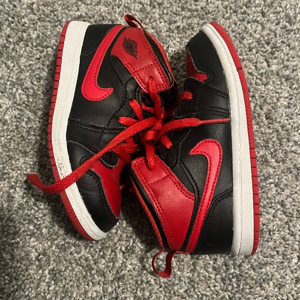 Toddler Jordan Sneakers